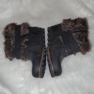 Sorel Size 9 Joan Of Arctic Black Ankle Boots